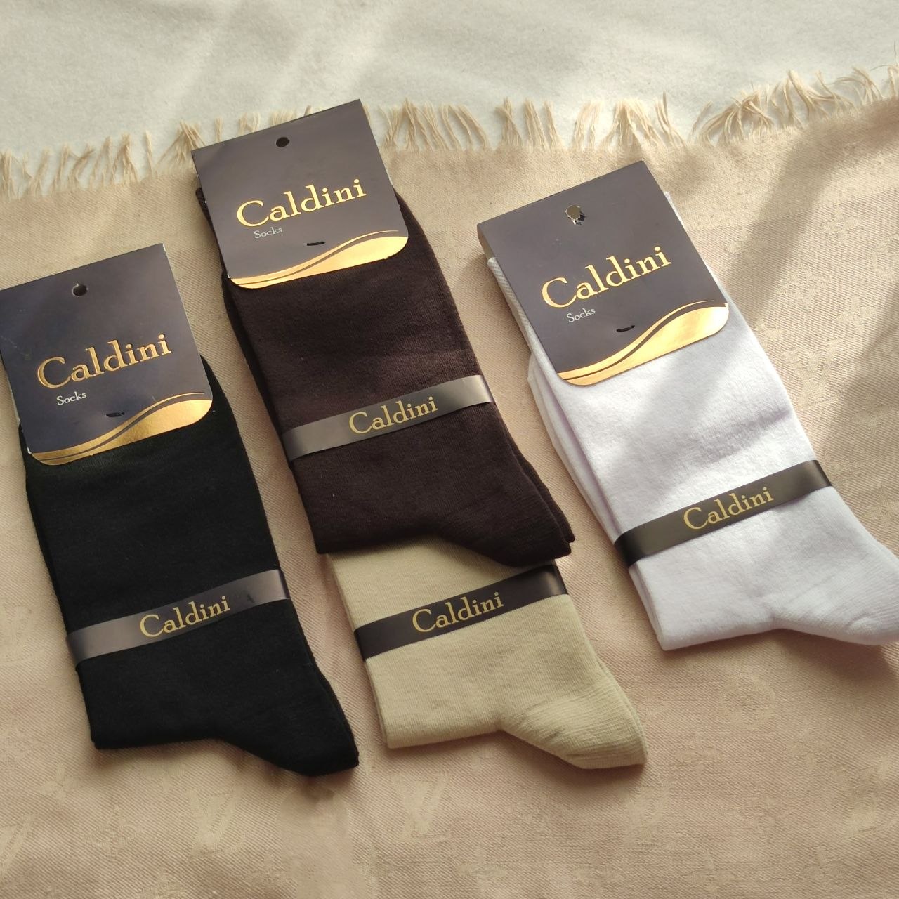 12 رنگ متنوع